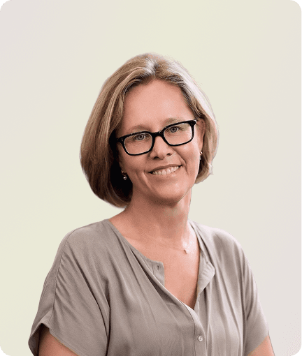 A photo of Dr Sarah Glynne